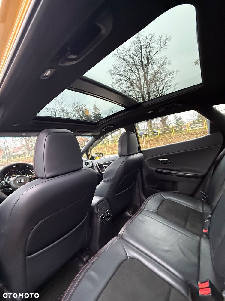 Kia Ceed 1.6 T-GDI GT-Track - 17