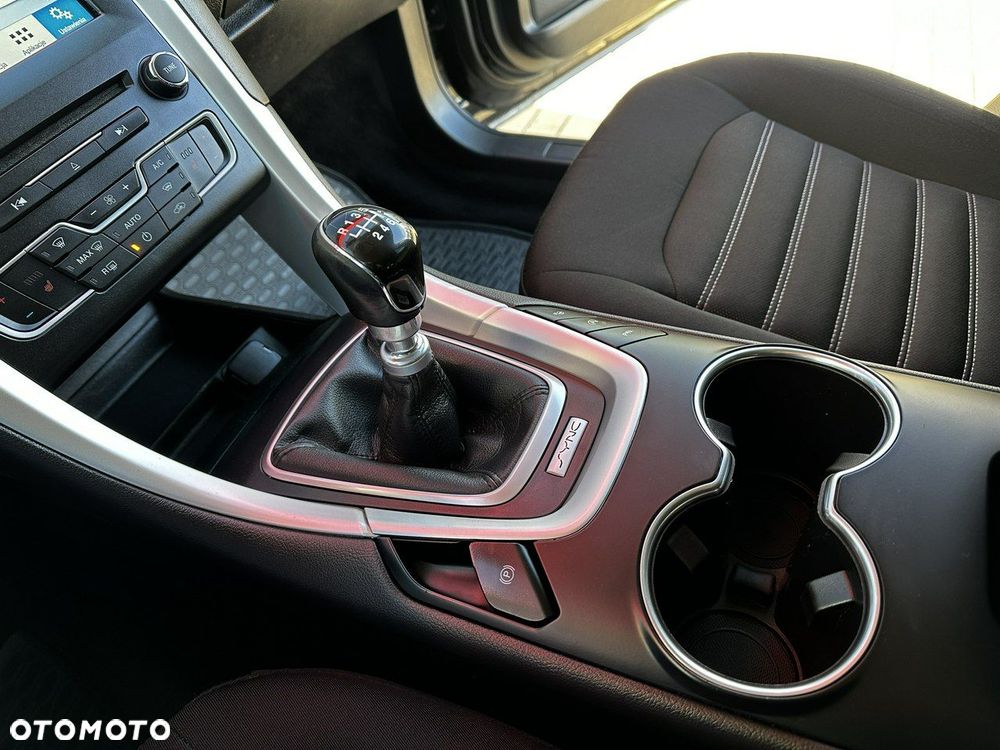 Ford Mondeo 2.0 TDCi Titanium - 29