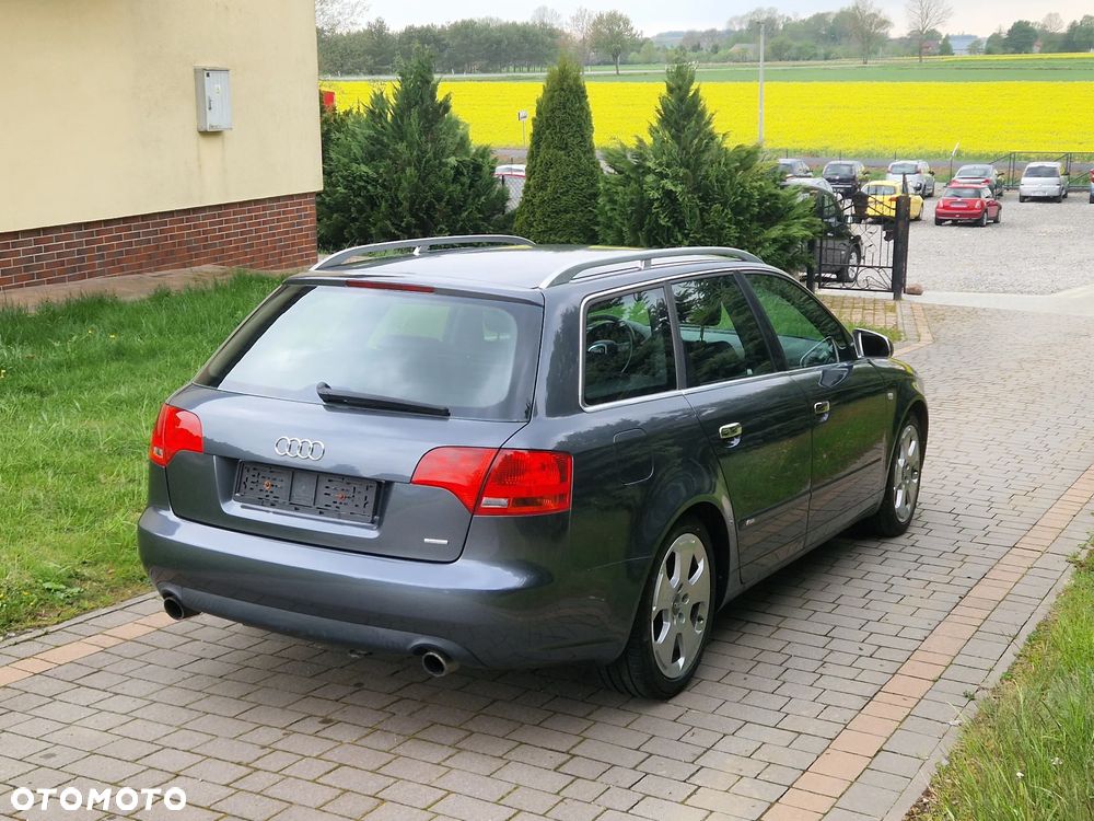 Audi A4 Avant 2.0 T FSI quattro - 11