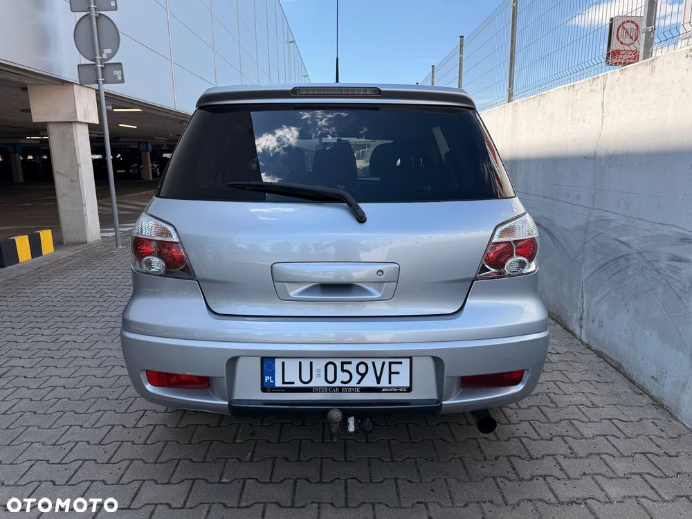 Mitsubishi Outlander 2.0 Turbo - 8