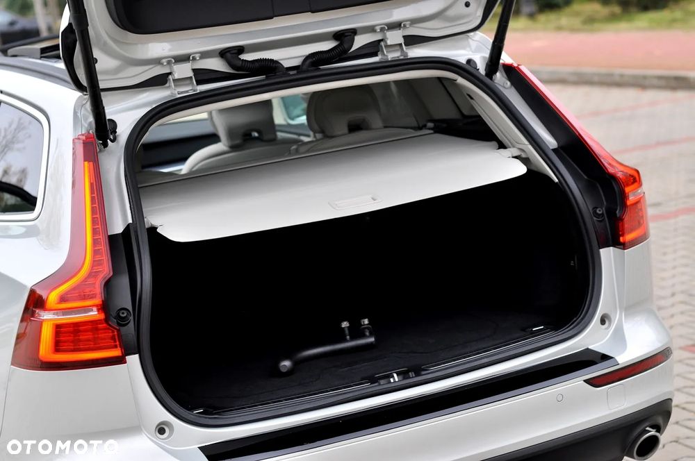 Volvo V60 B4 D Geartronic Momentum Pro - 12