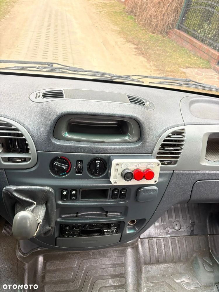 Mercedes-Benz Sprinter - 9