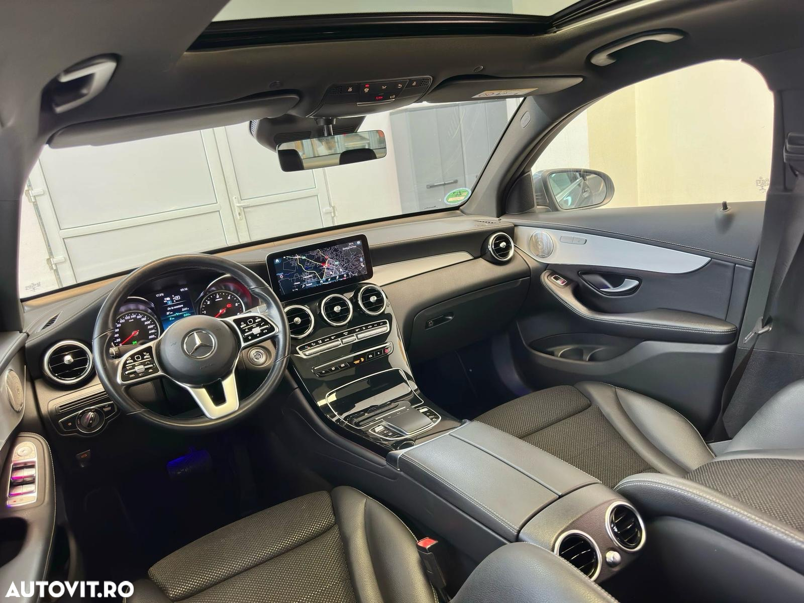 Mercedes-Benz GLC Coupe 300 de 4MATIC - 9