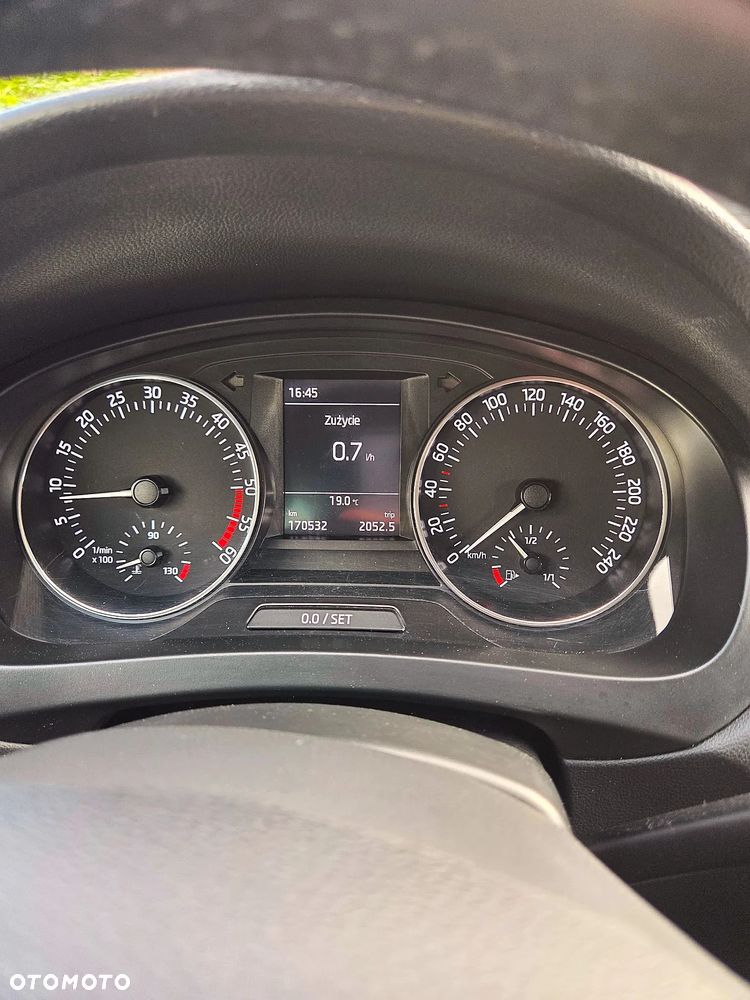 Skoda RAPID 1.6 TDI DPF Ambition - 5