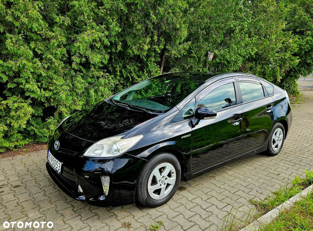 Toyota Prius ver-1-8-hsd-prestige - 5
