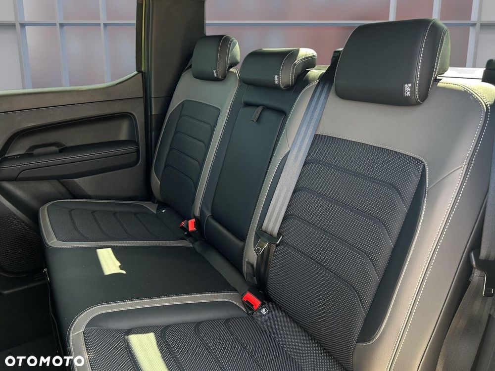 Volkswagen Amarok - 18