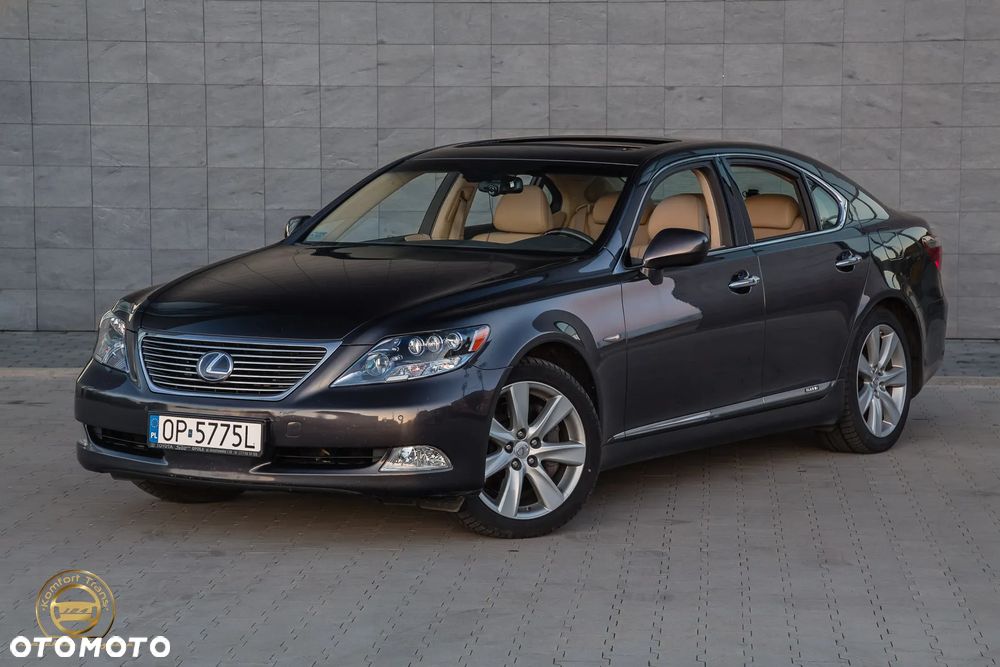 Lexus LS 600h Superior - 8