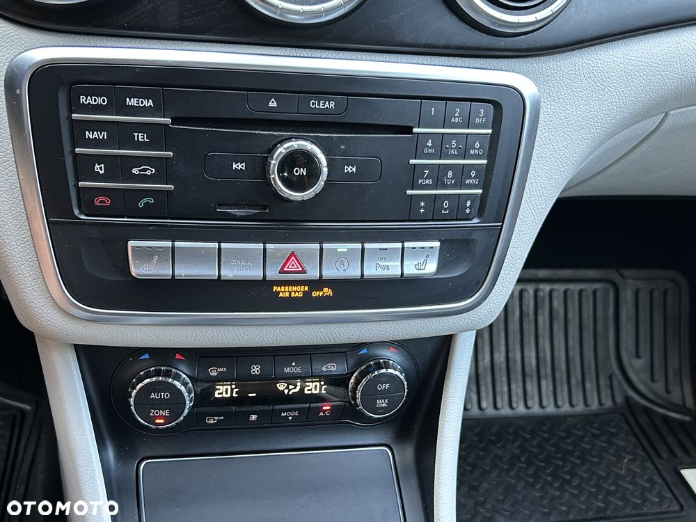 Mercedes-Benz CLA 250 4-Matic - 18