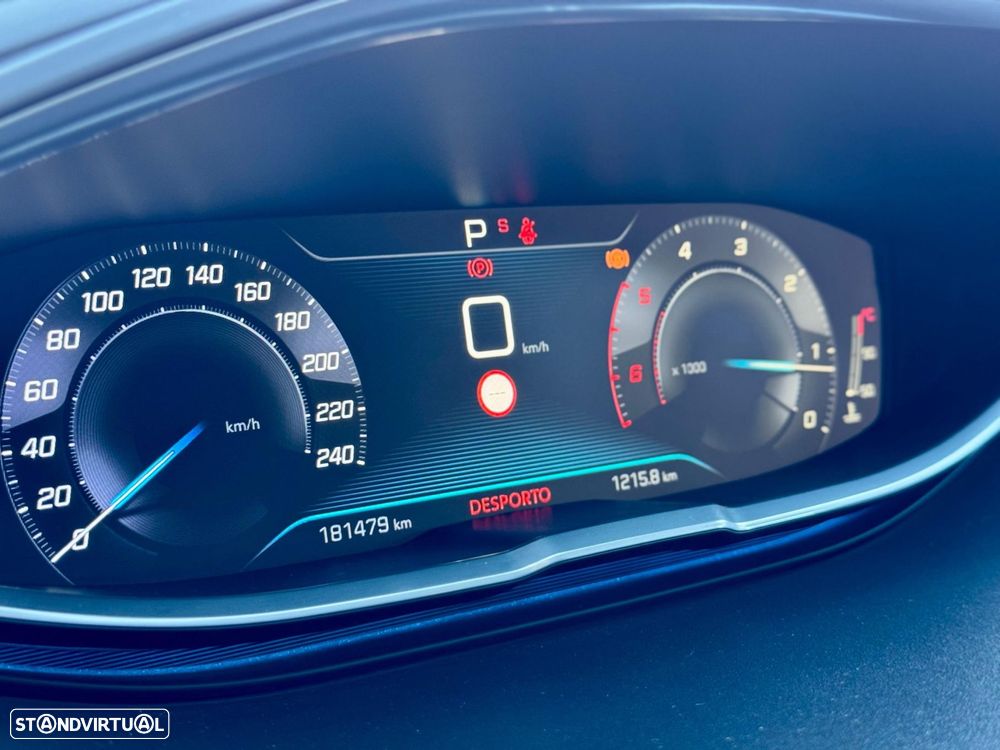 Peugeot 3008 1.6 BlueHDi Allure EAT6 J18 - 22