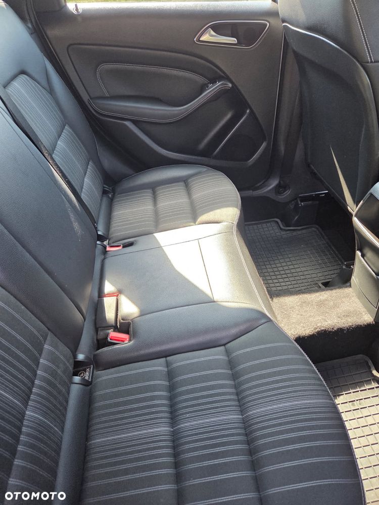 Mercedes-Benz Klasa B 200 CDI - 19