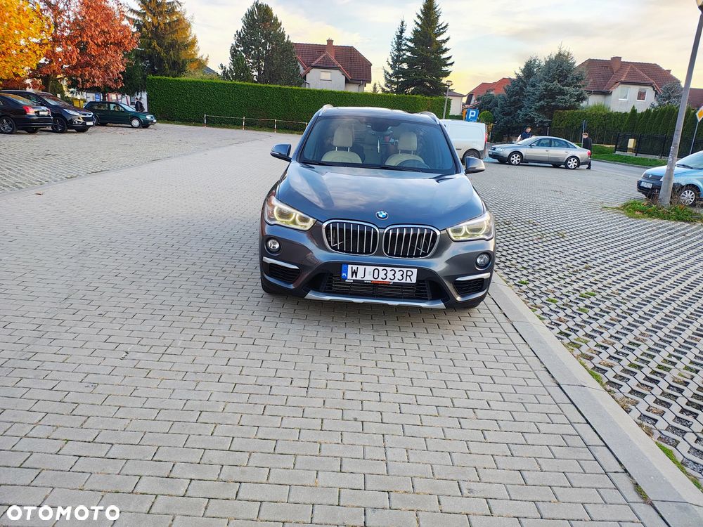 BMW X1 xDrive28i xLine - 8