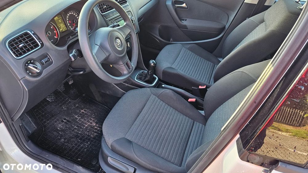 Volkswagen Polo 1.4 16V Trendline - 5