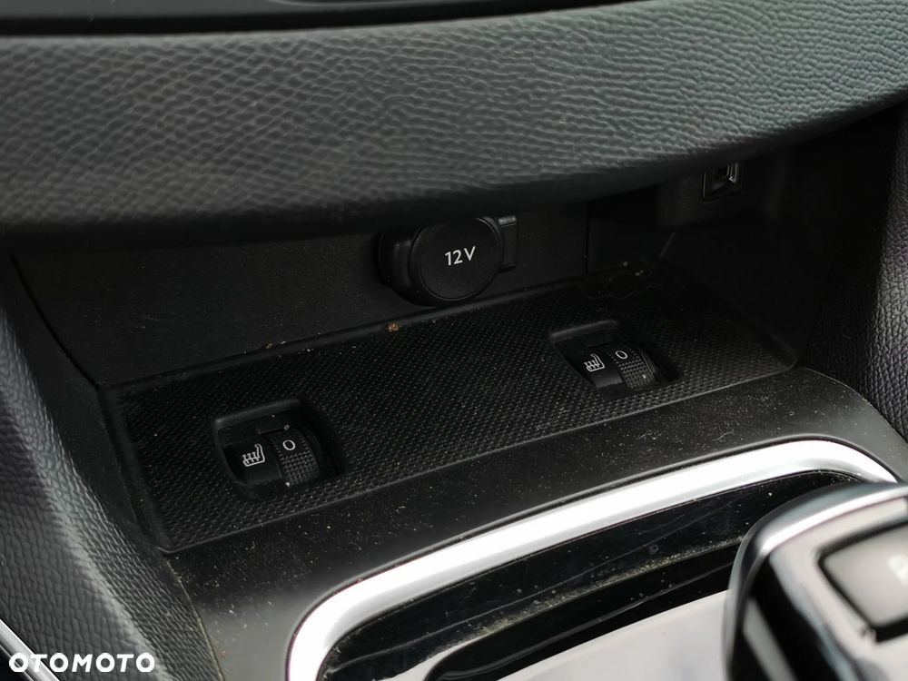 Peugeot 308 PureTech 130 GPF EAT8 Stop & Start Tech Edition - 11