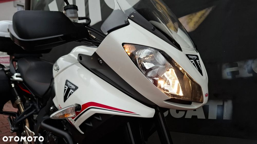 Triumph Tiger - 7