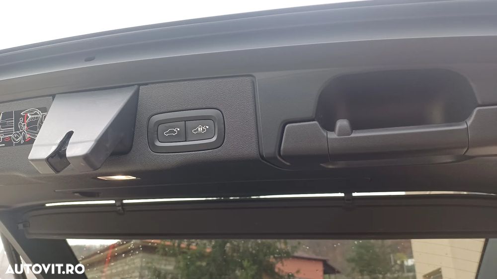 Volvo XC 60 B4 MHEV Inscription - 16