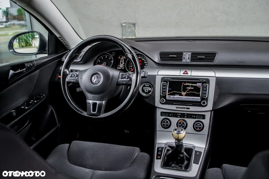 Volkswagen Passat 1.8 TSI Comfortline - 7