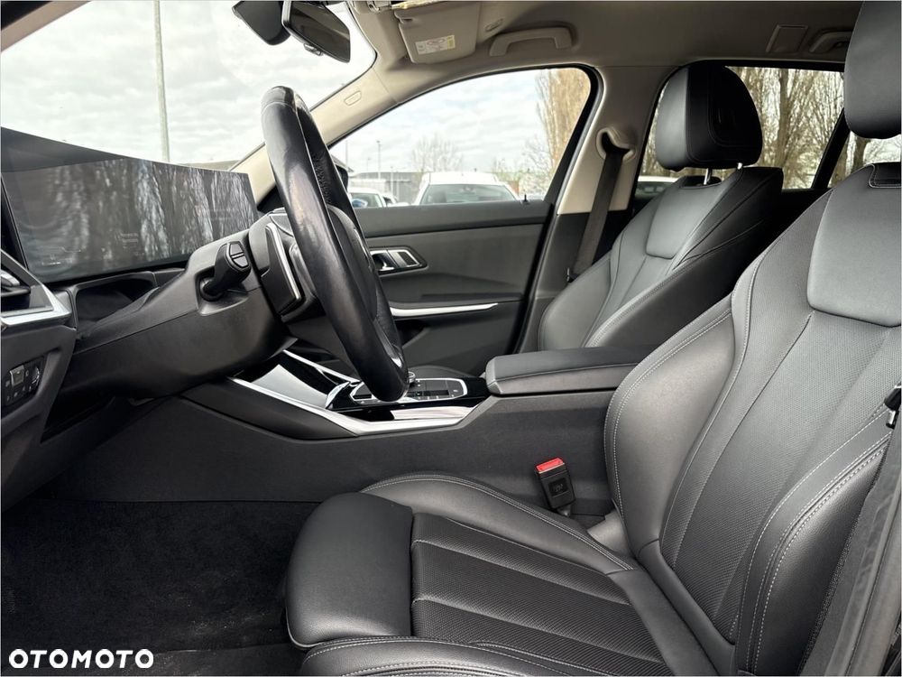 BMW Seria 3 318d MHEV - 10