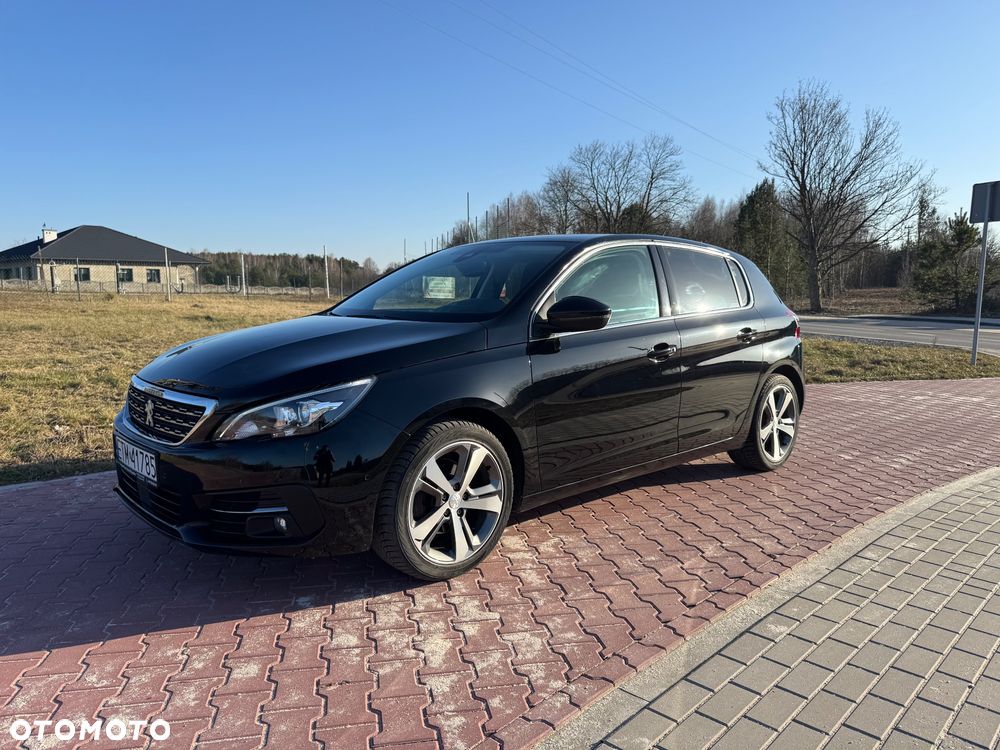 Peugeot 308 - 1