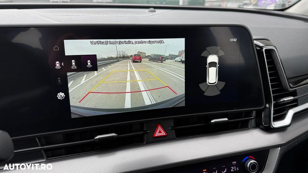 Kia Sportage 1.6 T-GDI PHEV 6AT 4x4 Business Line - 9