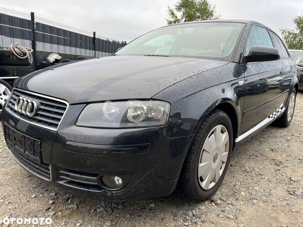 Audi A3 3-drzwiowe 1.6 Attraction - 1