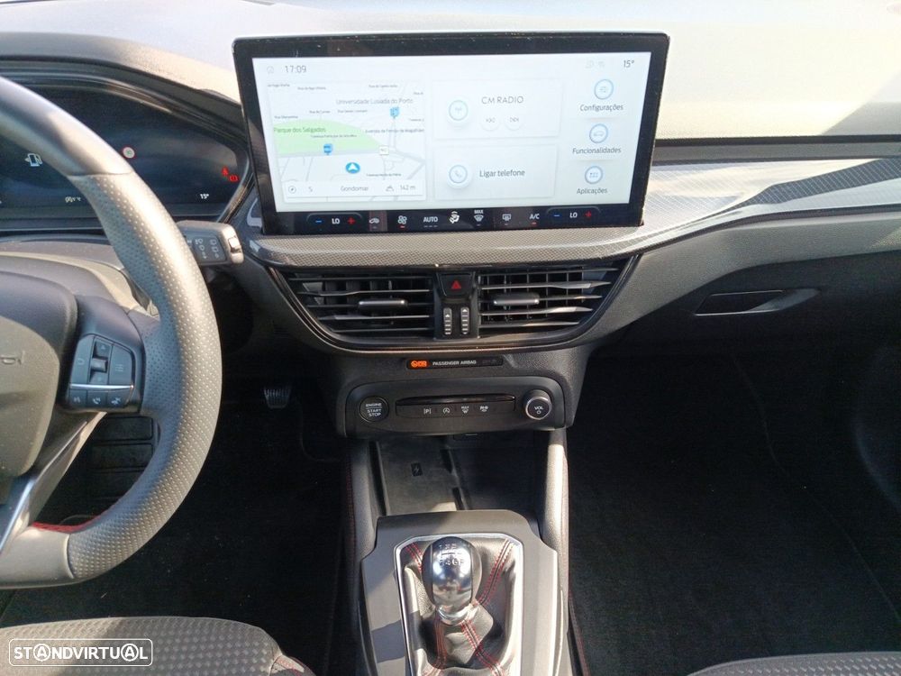 Ford Focus 1.0 EcoBoost MHEV ST-Line - 11