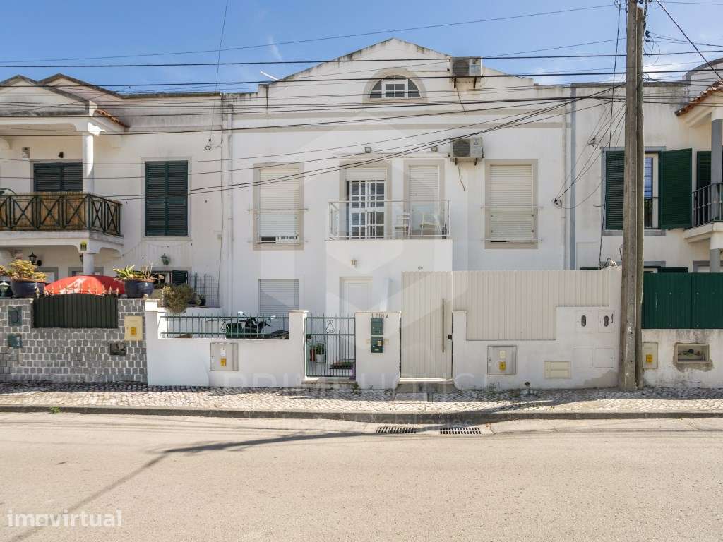 Andar de Moradia Bifamiliar T3 +2 na Quinta do Conde - Grande imagem: 4/23