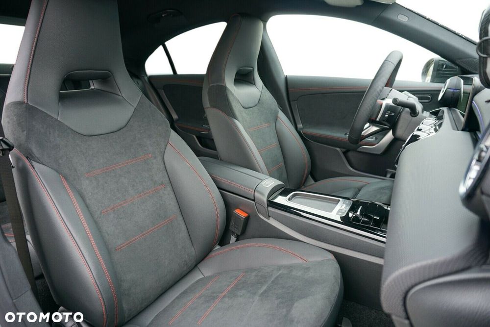 Mercedes-Benz CLA - 8