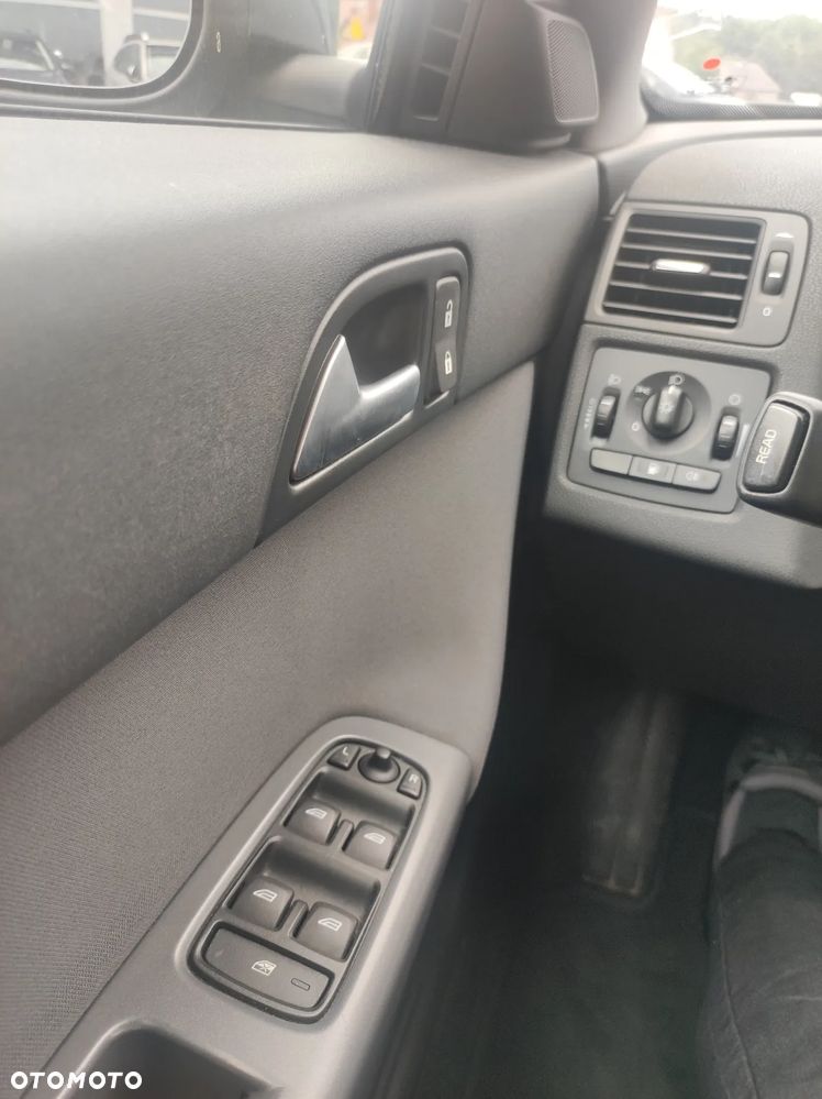 Volvo V50 - 17