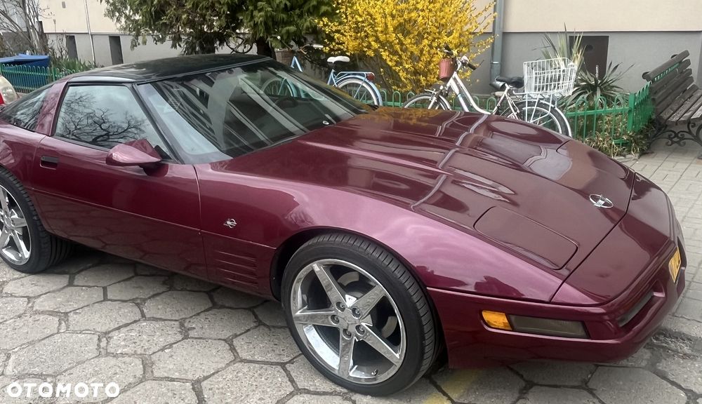 Chevrolet Corvette - 5