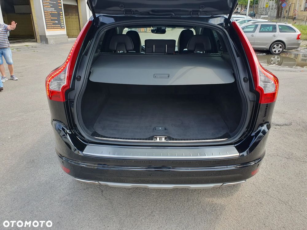 Volvo XC 60 D4 Momentum Pro - 20