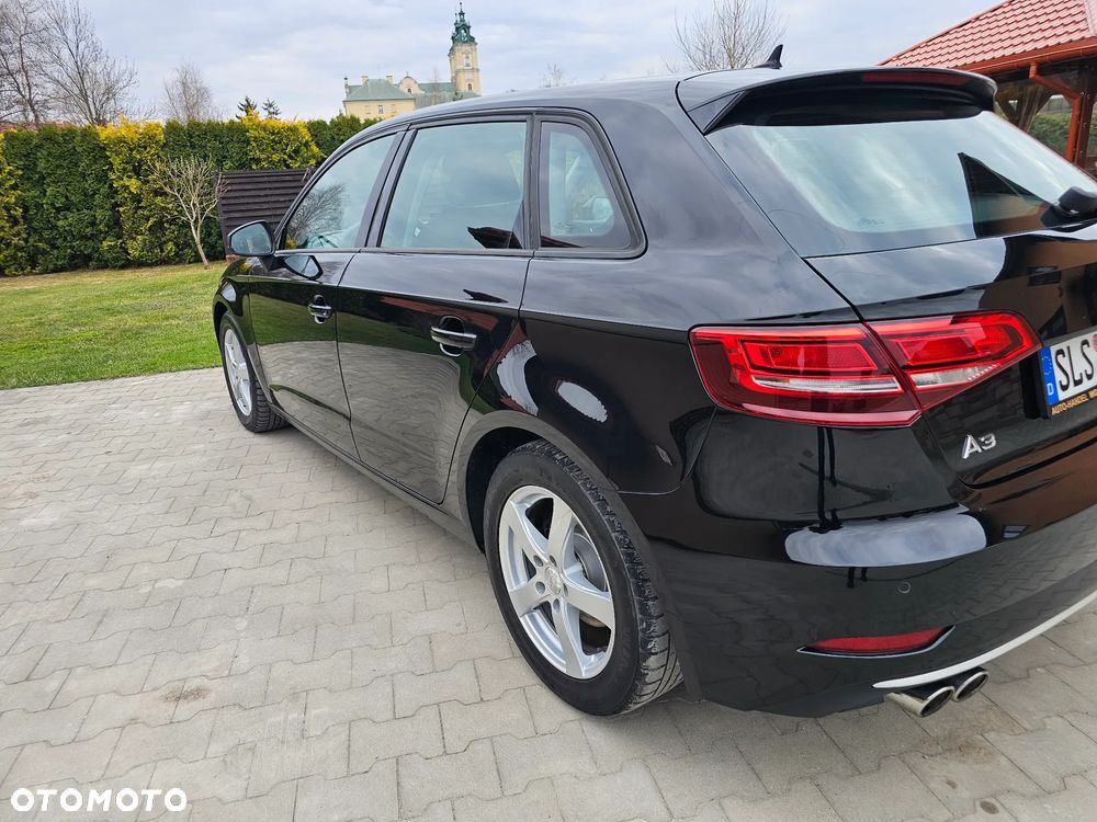 Audi A3 Sportback - 11