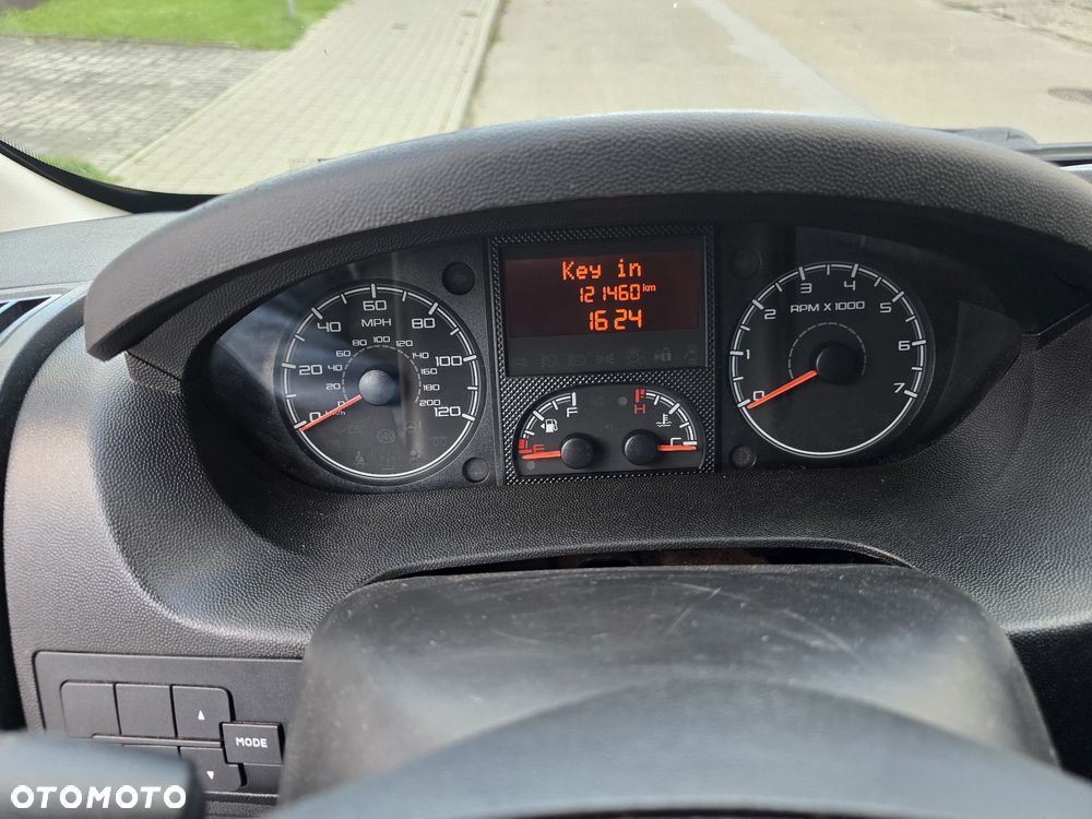 Dodge RAM PROMASTER 1500 - 23