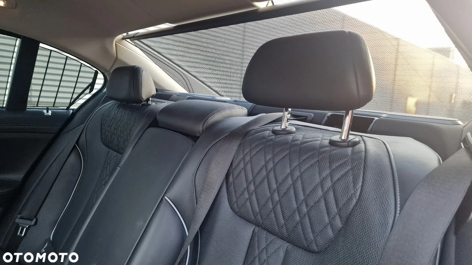 BMW Seria 7 750Li xDrive - 25