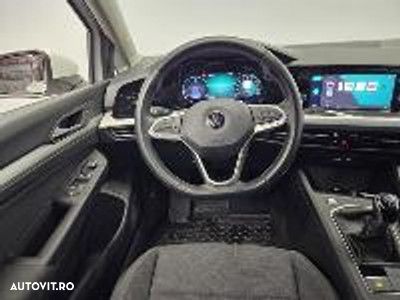 Volkswagen Golf - 11