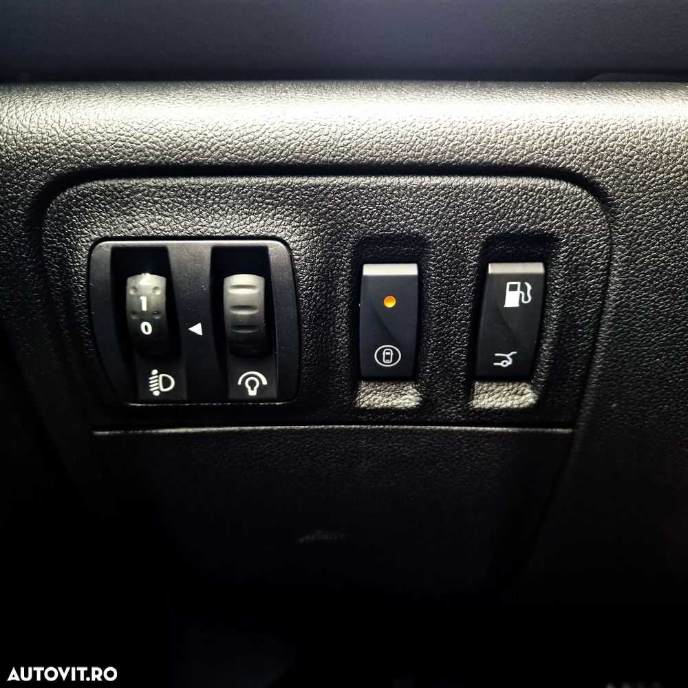 Renault Megane TCe 140 GPF Intens - 19