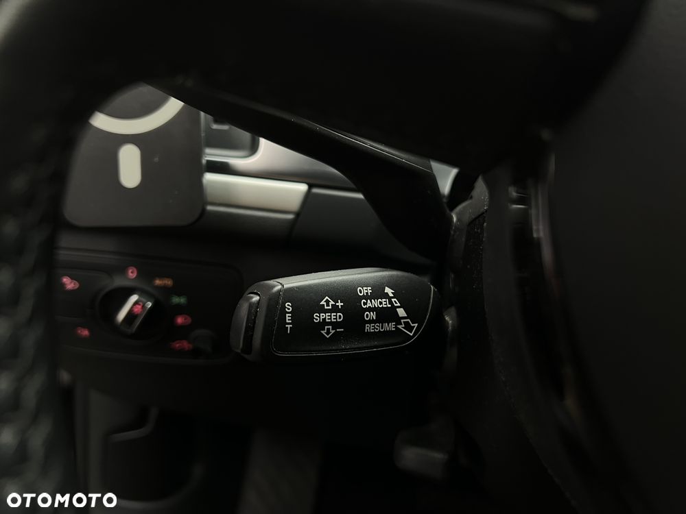 Audi A6 Avant 2.0 TDI Ultra S tronic - 14