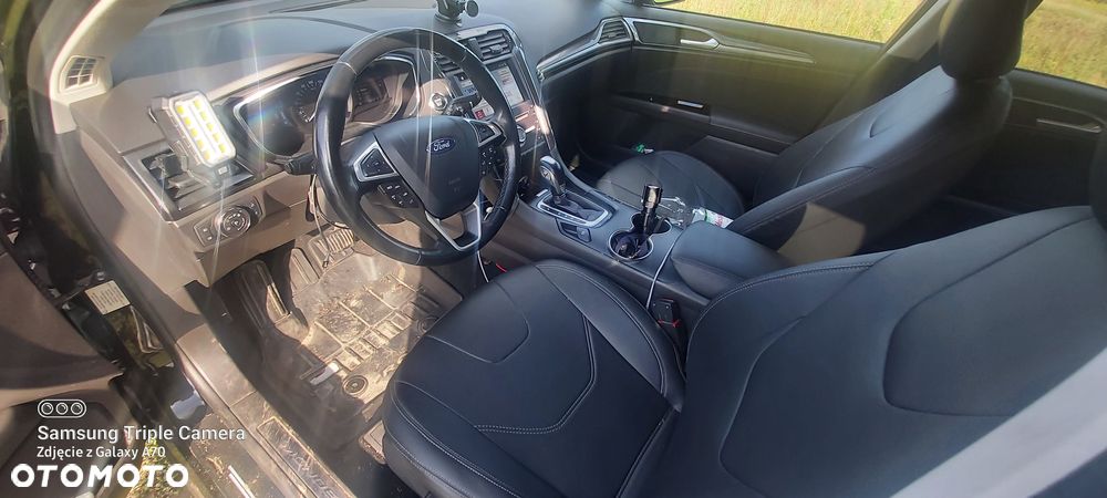 Ford Mondeo - 22