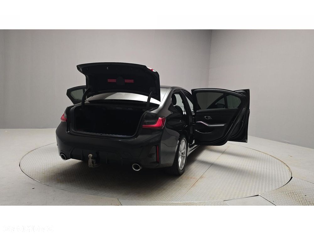 BMW Seria 3 - 12
