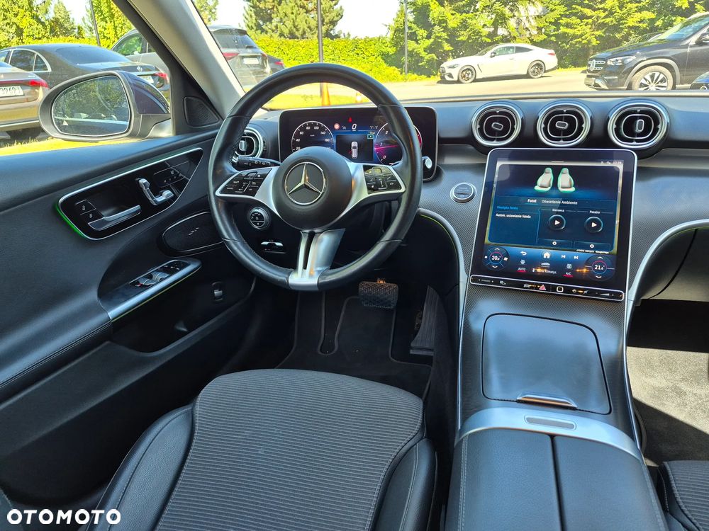 Mercedes-Benz Klasa C 220 d mHEV - 16