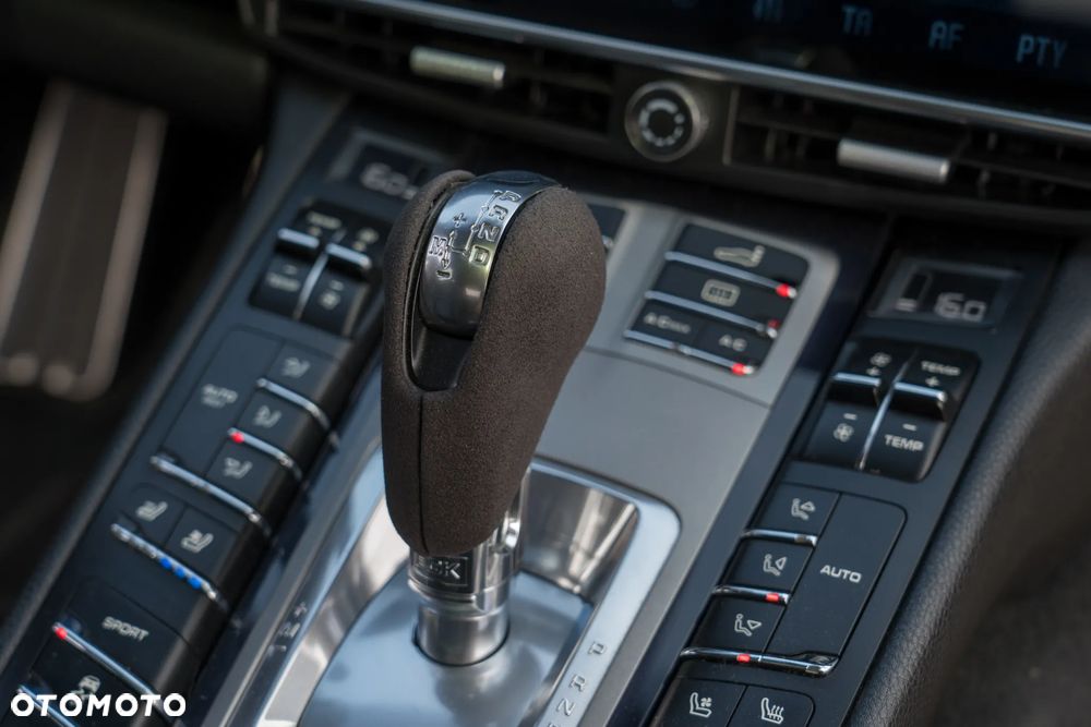 Porsche Panamera PDK - 13