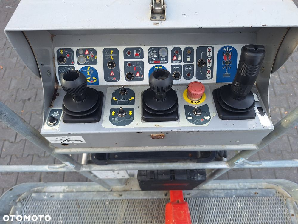 Manitou samojezdny podnośnik koszowy 160 ATJ - 6