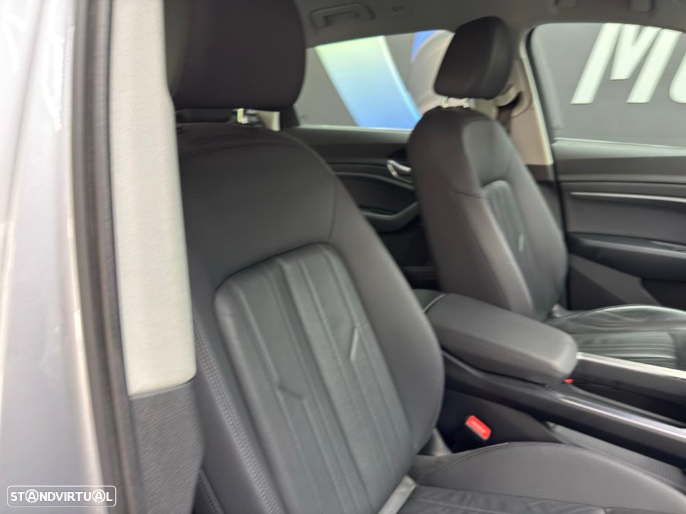 Audi e-tron 55 quattro Advanced - 37
