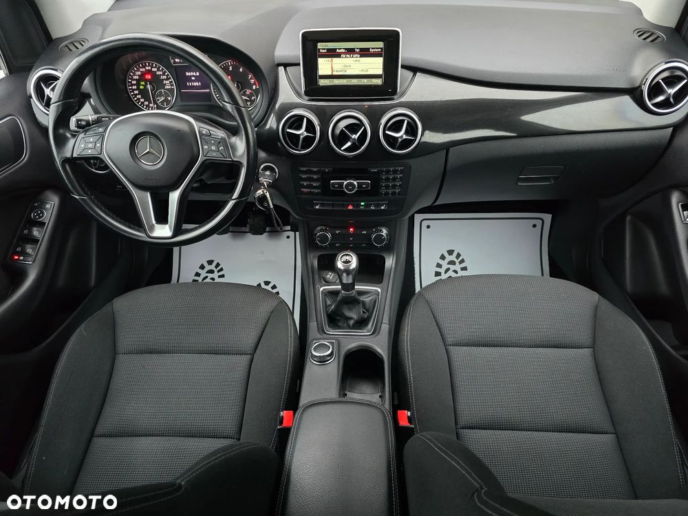 Mercedes-Benz Klasa B 180 (BlueEFFICIENCY) - 19