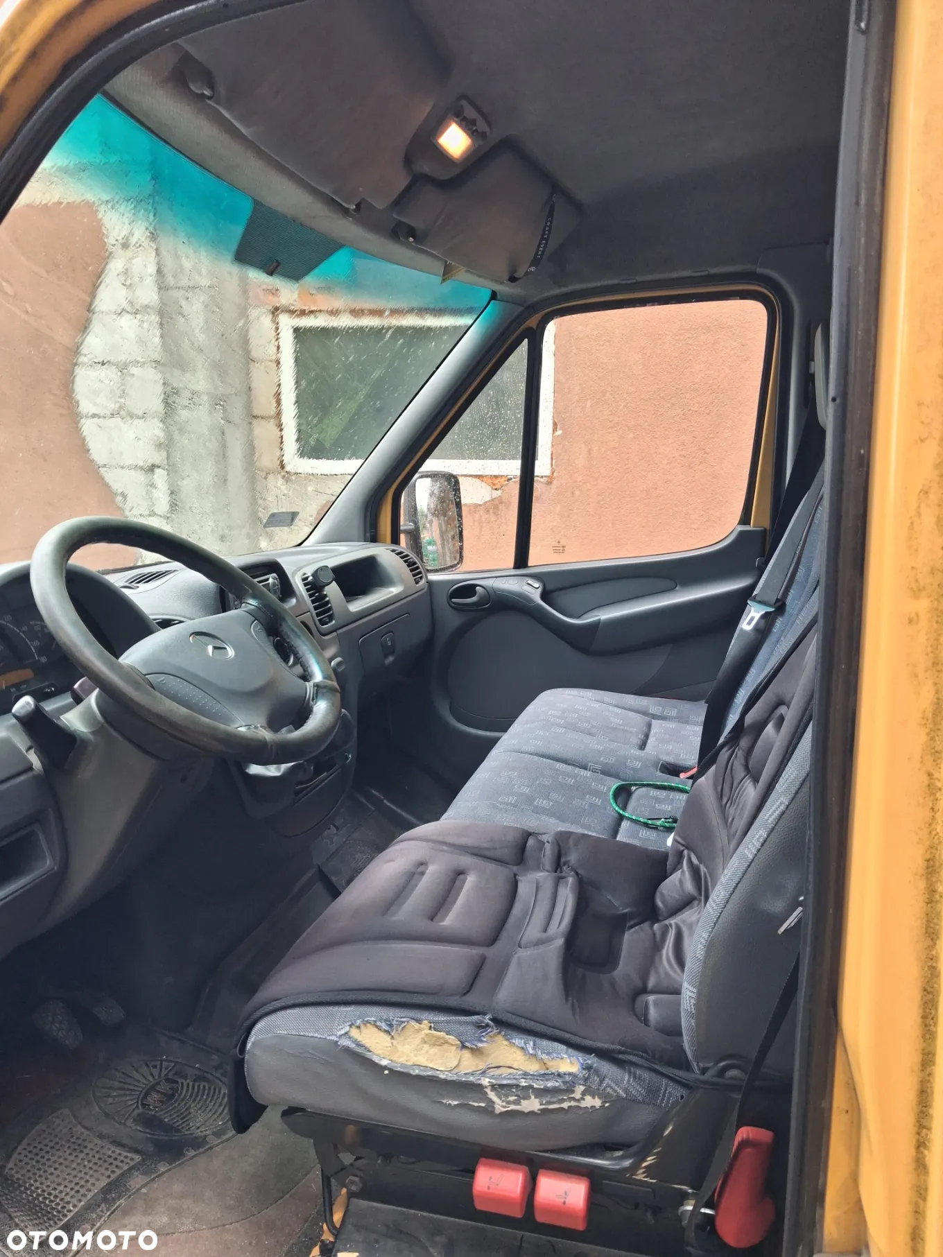 Mercedes-Benz Sprinter - 4