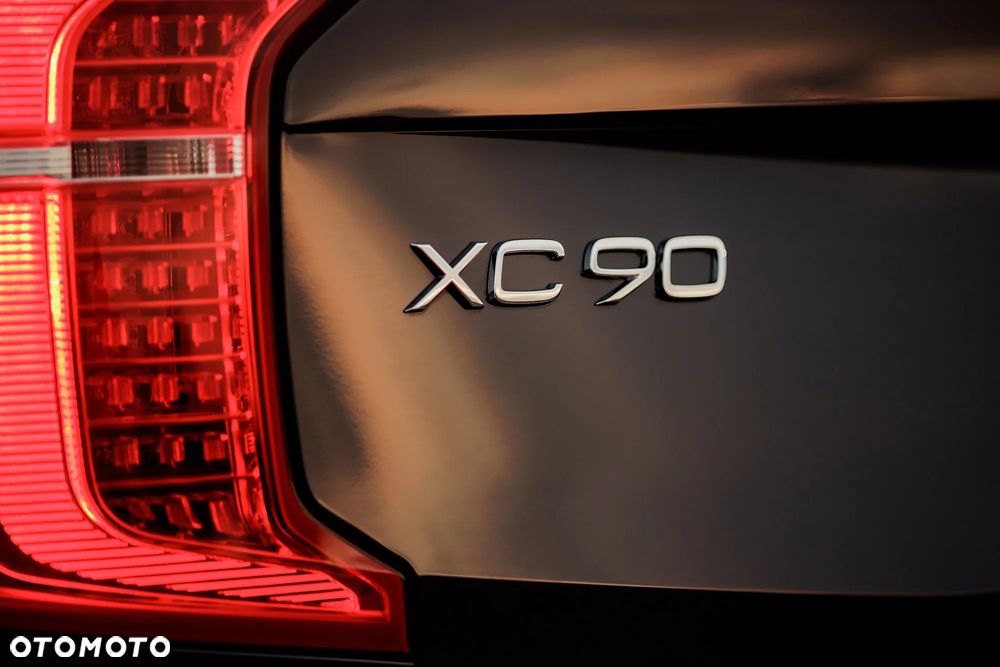 Volvo XC 90 - 21