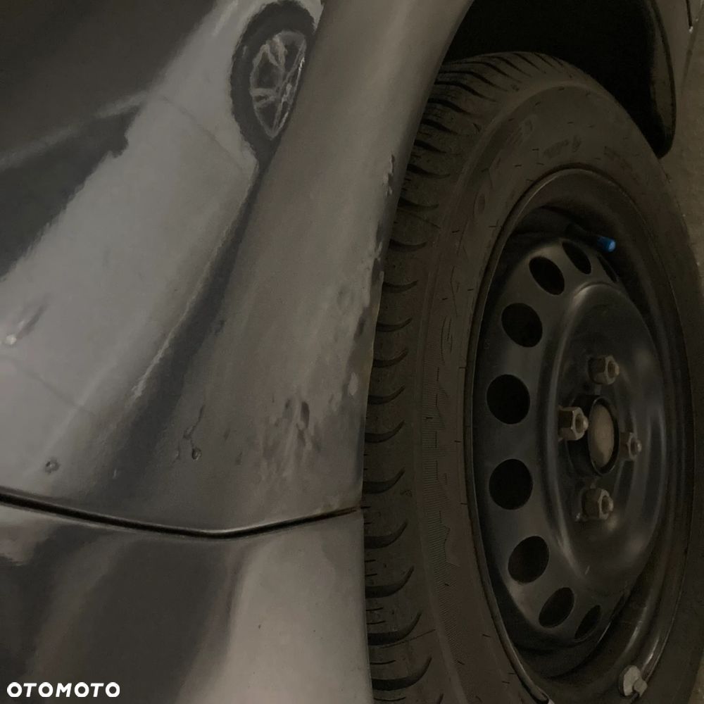 Mitsubishi Space Star - 9