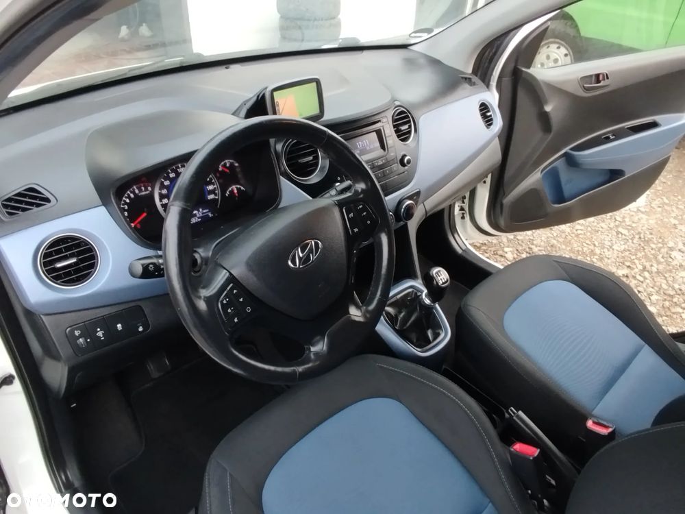Hyundai i10 - 12