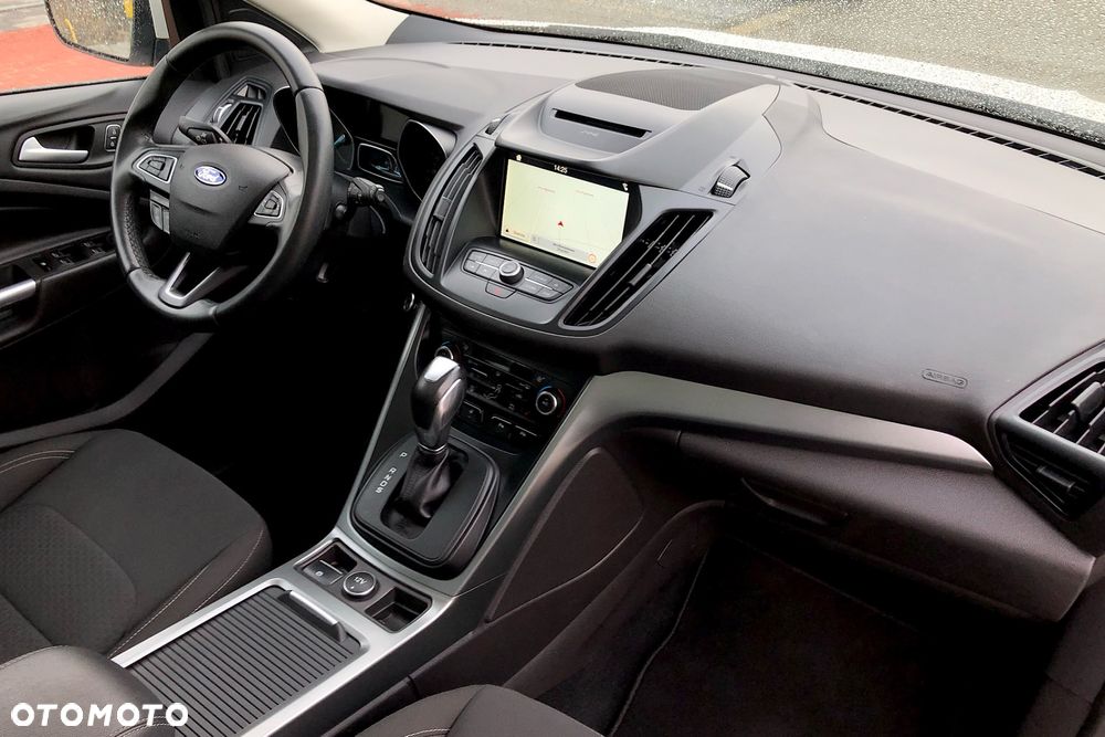 Ford Kuga 1.5 EcoBoost 2x4 Titanium - 27