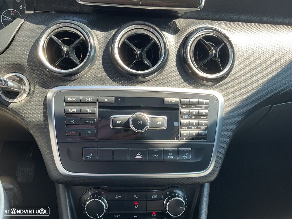 Mercedes-Benz A 180 CDi BE AMG Line - 28