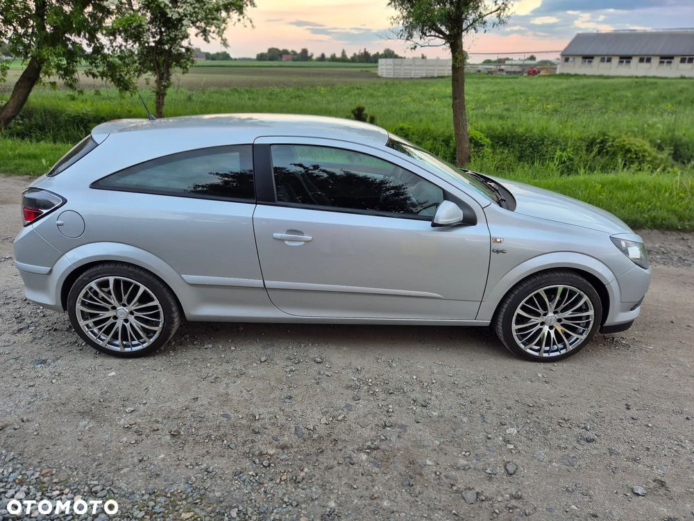 Opel Astra 1.6 Selection 110 Jahre - 18